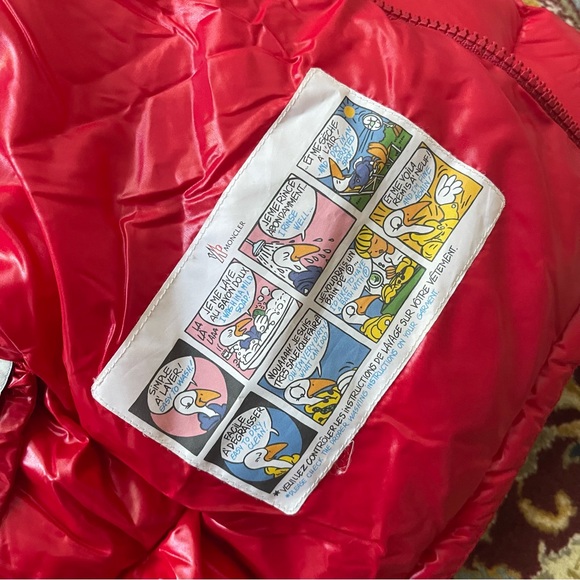 Moncler Red Puffer Kids - Picture 9 of 15